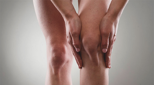 hlavní projevy artrózy kolenního kloubu